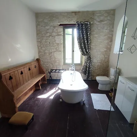 Manoir Des 2 Sources לינה וארוחת בוקר 3*